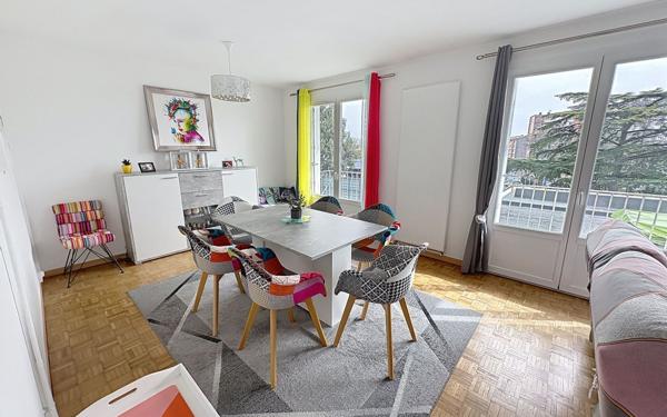 Appartement à vendre    3 pièces • 75,89 m2 Lons
