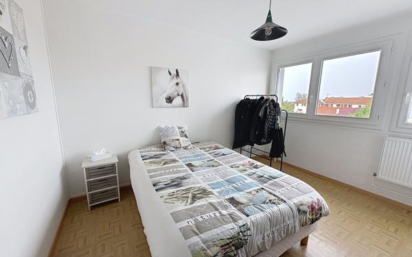 Appartement à vendre    3 pièces • 75,89 m2 Lons