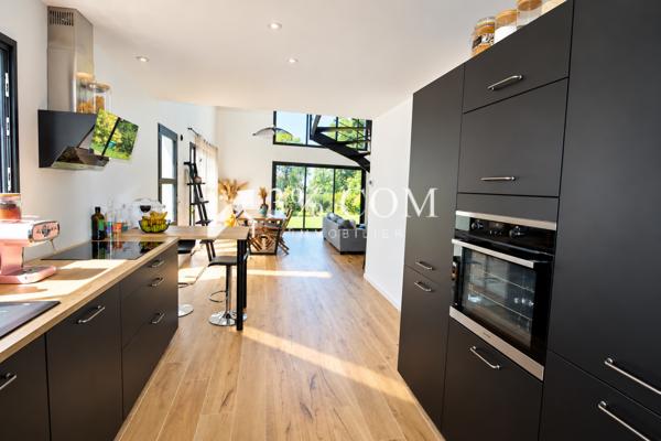 Maison 5 pièce(s) 3 chambre(s) 106 m²
