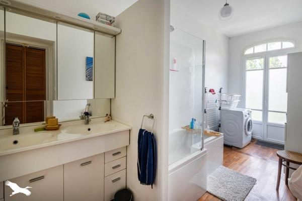 Maison à vendre 260 000 € Angoulême 5 p 117 m² DPE D