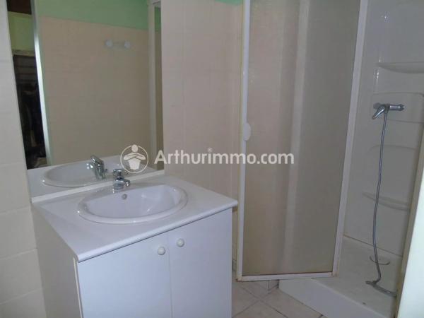 Location Maison 3 pièces 58 m2 à Neuvic