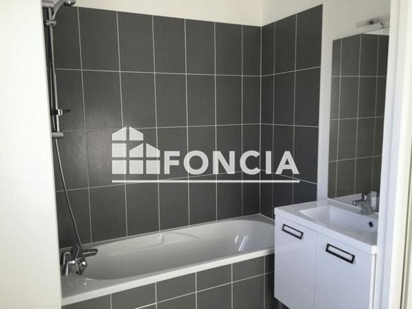 Location Appartement 4 pièces 96.46 m² - 39 RUE DE PORT LA BLANCHE Nantes 44300