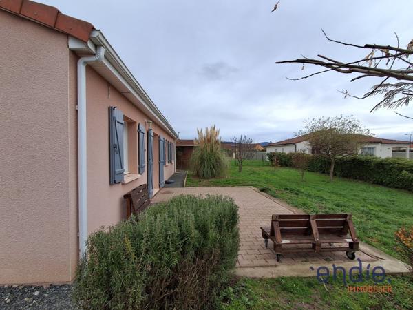 SOUS OFFRE - Plain-pied T4 récent de 102m² dans une impasse.