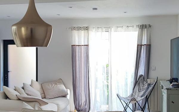 Maison à vendre    4 pièces •  Aigues-Vives