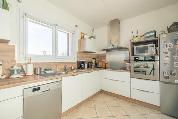 Maison T5 avec garage et jardin