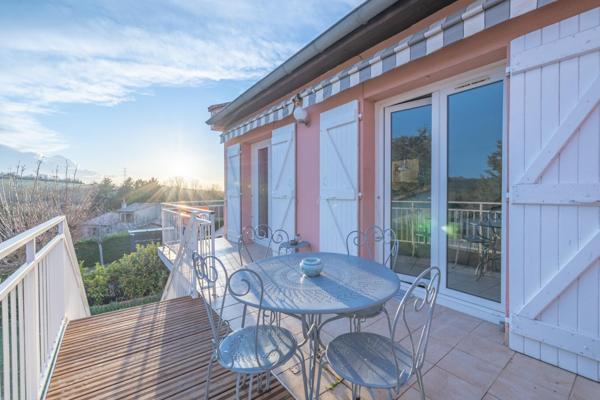 Maison T5 avec garage et jardin