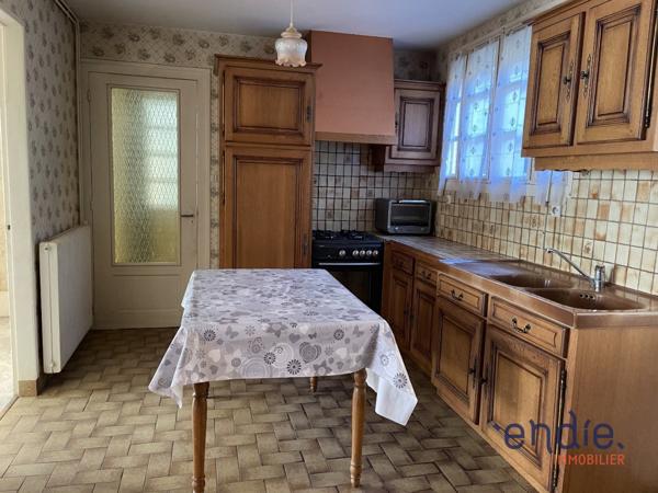 MAISON 5 CHAMBRES GRAND GARAGE