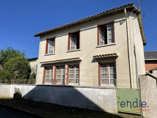 MAISON 5 CHAMBRES GRAND GARAGE