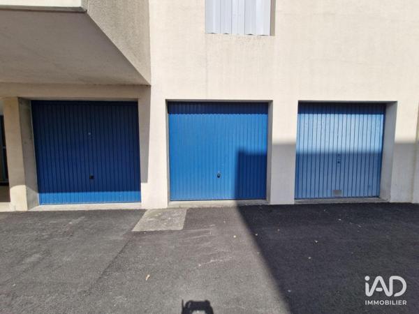 Location parking 12 m² Orléans