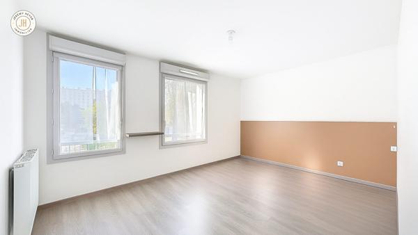 À vendre - T3, 3 pièces situé à Saint-Priest (69800)