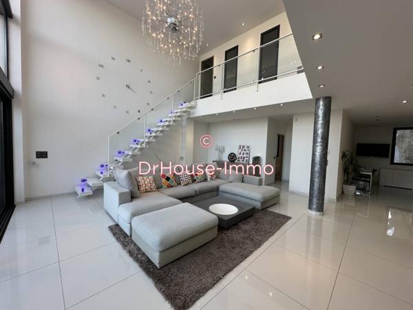 Maison à vendre 6 pièces de 206 m²