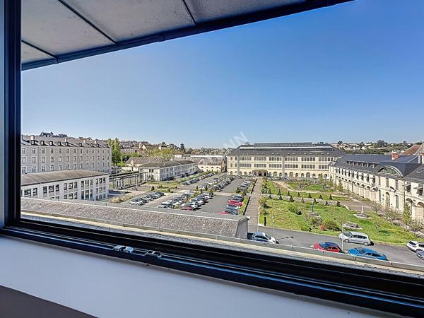 À vendre : Appartement spacieux de 4 pièces au coeur de Poitiers !