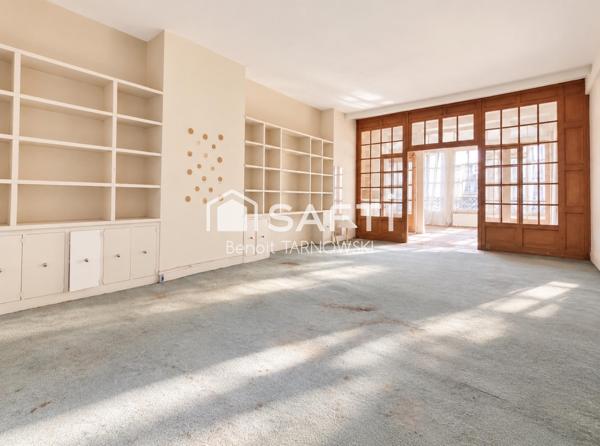 PARIS XVIe  – APPARTEMENT DE 113 m² – 2 PARKINGS