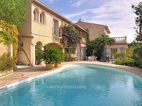 Vente Villa 4 pièces 230 m2 à Auribeau-sur-Siagne
