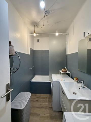 Appartement T3 à vendre  3 pièces - 81,24 m2 RODEZ - 12