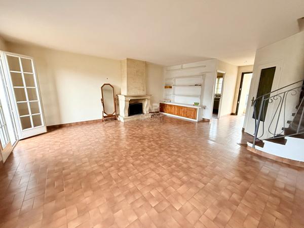 Maison Conflans Sainte Honorine 6 pièce(s) 105 m2 325 000 € **  - Référence  7348