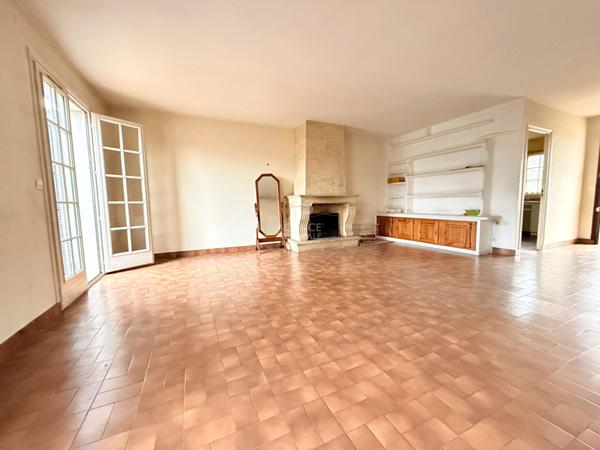 Maison Conflans Sainte Honorine 6 pièce(s) 105 m2 325 000 € **  - Référence  7348