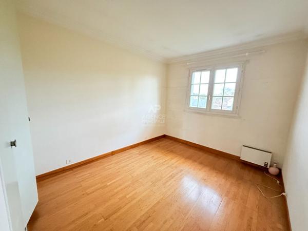 Maison Conflans Sainte Honorine 6 pièce(s) 105 m2 325 000 € **  - Référence  7348