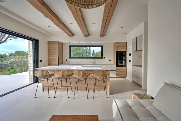 Maison contemporaine avec piscine proche Uzès