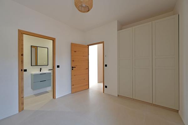 Maison contemporaine avec piscine proche Uzès