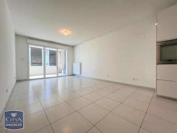Appartement à louer 3 pièces 66.4m²