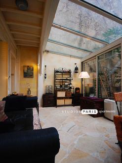 Studio meublé avec jardin et veranda 29m métro Abbesses