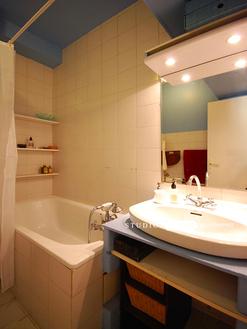 Studio meublé avec jardin et veranda 29m métro Abbesses