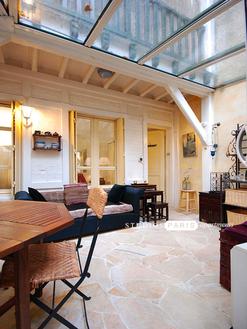 Studio meublé avec jardin et veranda 29m métro Abbesses