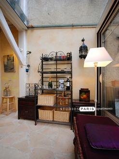 Studio meublé avec jardin et veranda 29m métro Abbesses