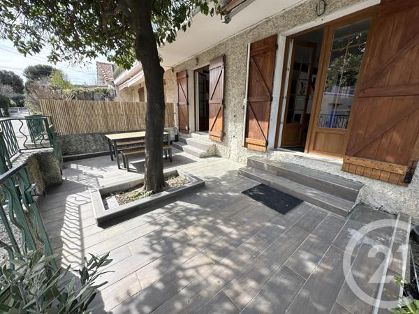 Appartement F3 à vendre  3 pièces - 59 m2 ST CYR SUR MER - 83