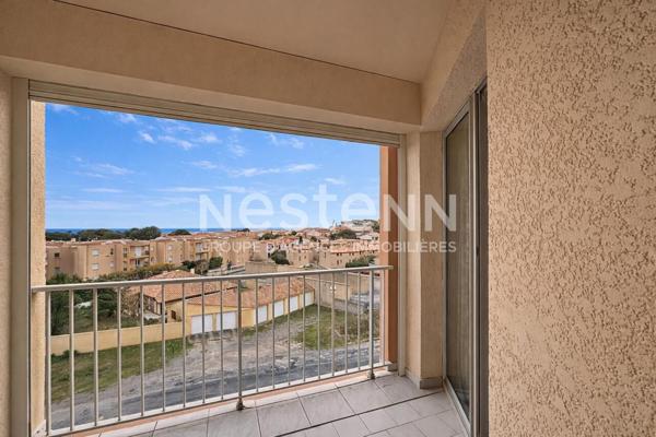 Vue mer panoramique pour cet appartement en rez-de-chaussée