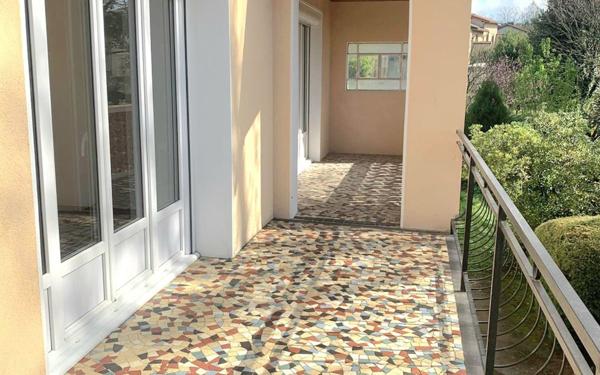 Maison à louer    4 pièces •  Chasse-sur-Rhône