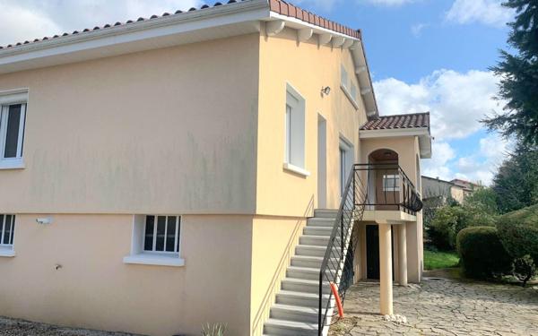 Maison à louer    4 pièces •  Chasse-sur-Rhône