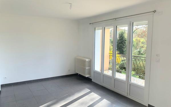 Maison à louer    4 pièces •  Chasse-sur-Rhône