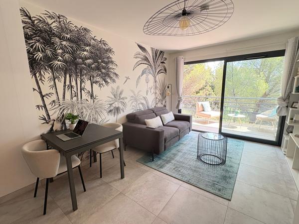 Saint-Laurent-du-Var (06700) Bel appartement dans résidence avec piscine