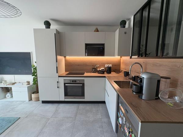 Saint-Laurent-du-Var (06700) Bel appartement dans résidence avec piscine