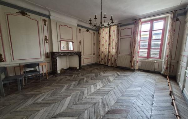 Vente Immeuble à rénover Neuville-les-dames   