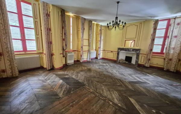Vente Immeuble à rénover Neuville-les-dames   