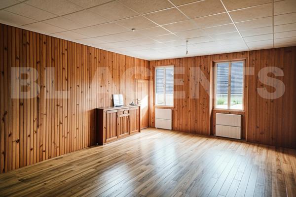 Centre ville Tournon - Maison de ville 182 m² sur sous sol.