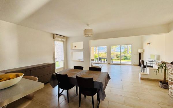 Maison à vendre    5 pièces •  Génissieux