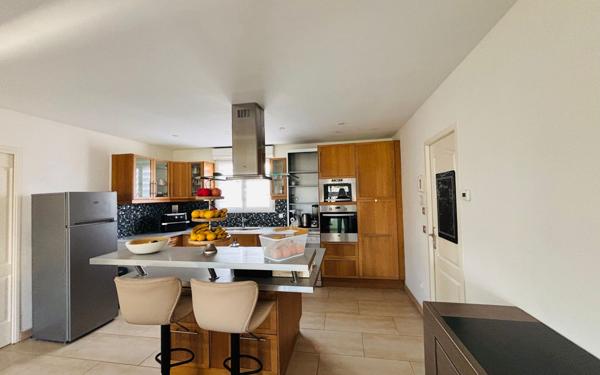 Maison à vendre    5 pièces •  Génissieux