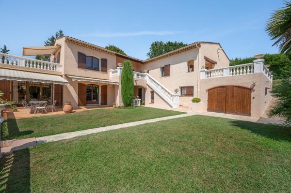 Saint-Paul-de-Vence (06570) À vendre – Saint-Paul-de-Vence