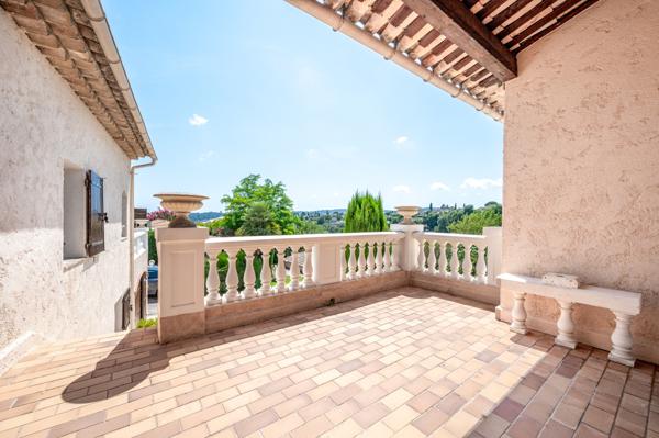 Saint-Paul-de-Vence (06570) À vendre – Saint-Paul-de-Vence