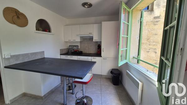 Location appartement 1 pièce 27 m² Uzès