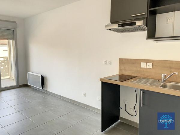 Location appartement Roquevaire - 2 pièce(s) - 39 m² - 725 €/mois