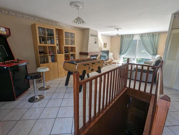 Maison Saint Etienne De Montluc 6 pièce(s) 150 m2