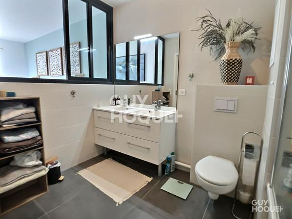 À VENDRE GRAND 4 PIÈCES de 82m² + BALCON de 25m² + PARKING SOUS-SOL