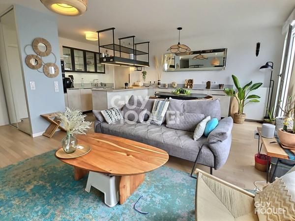 À VENDRE GRAND 4 PIÈCES de 82m² + BALCON de 25m² + PARKING SOUS-SOL