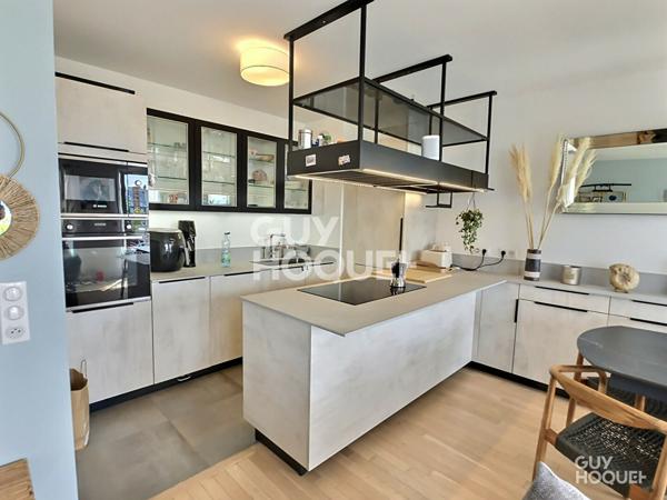 À VENDRE GRAND 4 PIÈCES de 82m² + BALCON de 25m² + PARKING SOUS-SOL