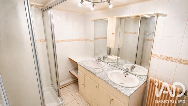 Maison à vendre 8 pièces 159 m² Lons-le-Saunier